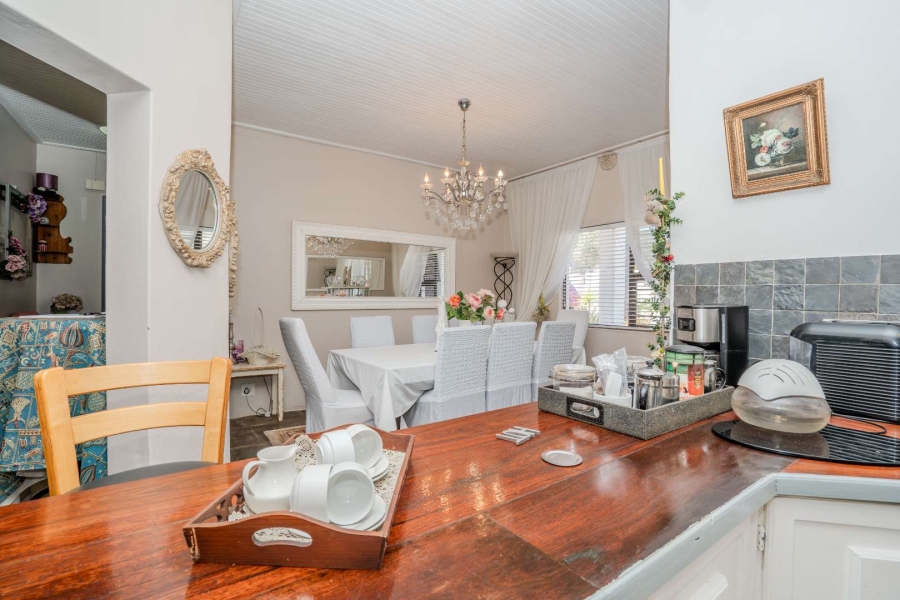 8 Bedroom Property for Sale in Country Club Western Cape